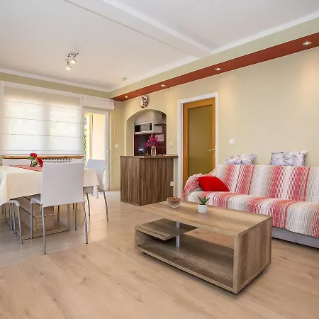 Spacious In Labin With Barbecue